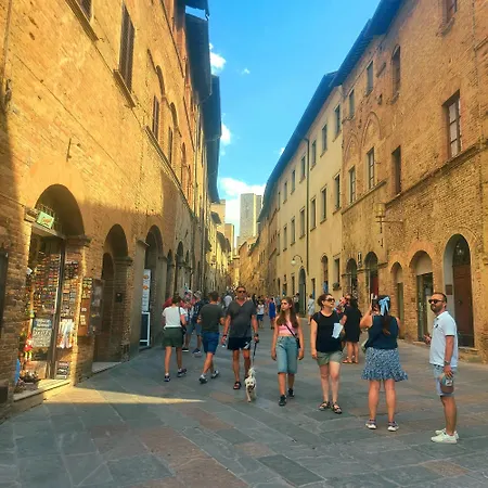 Il Vecchio Convento - Grotta Della Vernaccia Wine Terapy Lejlighed