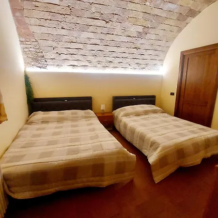 公寓 Il Vecchio Convento - Grotta Della Vernaccia Wine Terapy 圣吉米纳诺